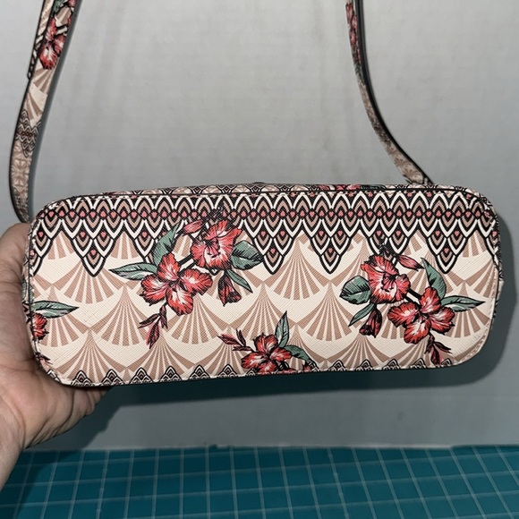 Nanette Lepore Hibiscus Print Crossbody Medium Sized Everyday Handbag Spring - Picture 8 of 11